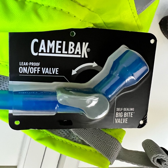 CamelBak Safety Yellow/Navy 2.0 Hydration Pack - Picture 11 of 14